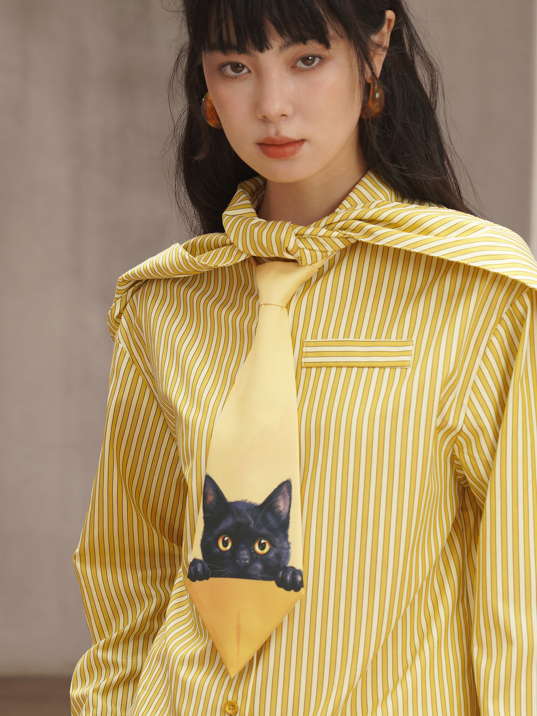 Original Black Cat Retro Printed Tie Yellow Short Arrow Shaped Accessory Women's New Product Tie Gift