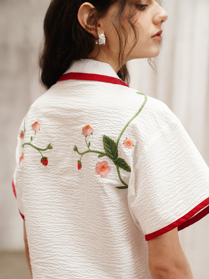 2026 summer strawberry embroidery Instagram style shirt, Cuban collar short-sleeved dopamine versatile top for women