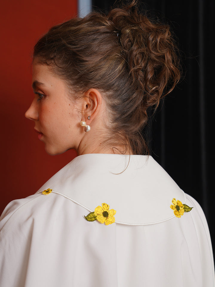 Retro plant embroidery collar shirt, squirrel and flower, niche designer top, off shoulder long sleeved jacket
