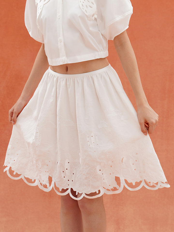 Original French Moonlight White Embroidered Texture Hollow Half Skirt Light Retro Romantic Vacation A-line Skirt