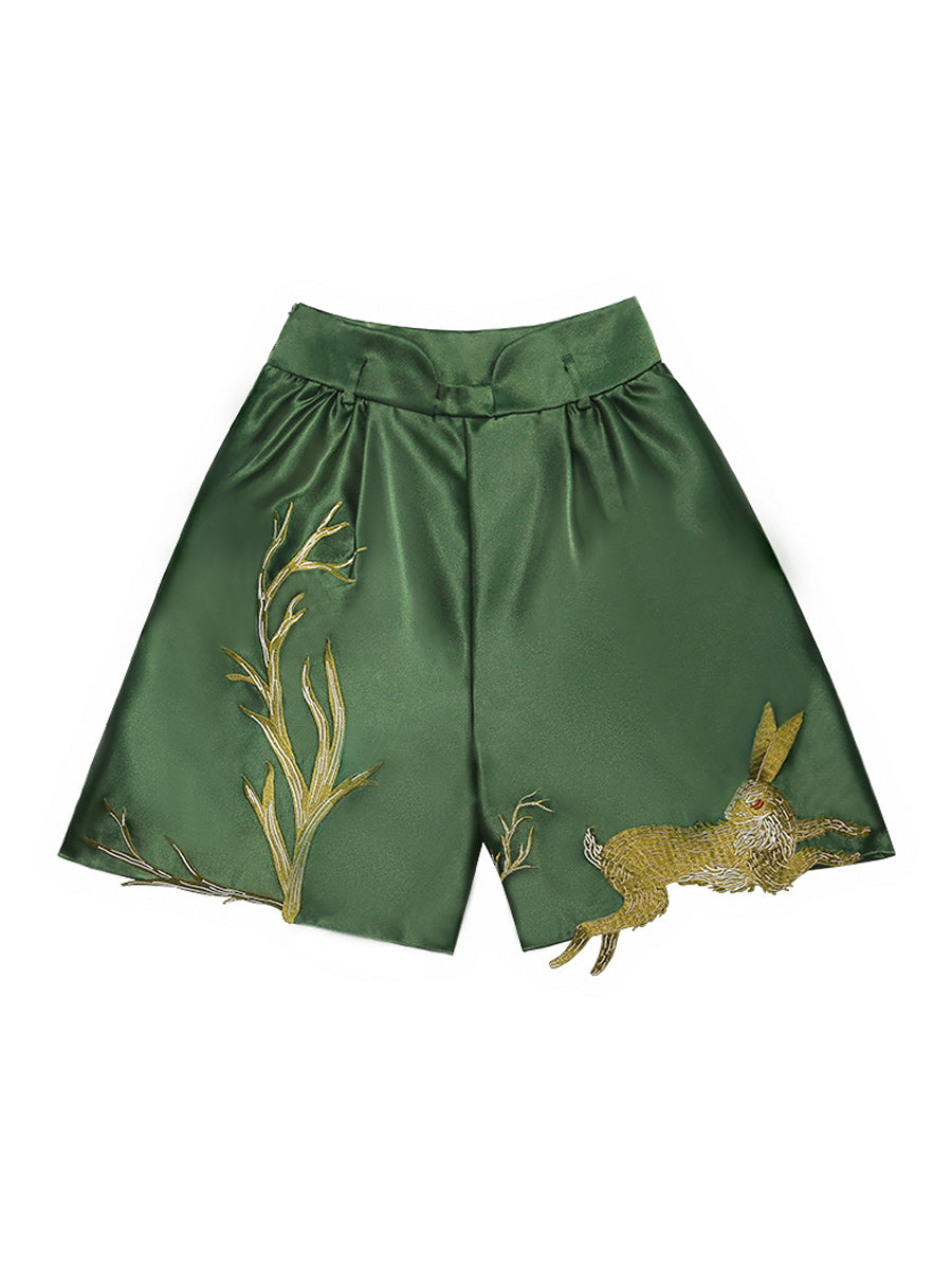 Original design sense of five quarter pants, summer niche rabbit embroidery, showing thin and small stature, versatile casual shorts for women