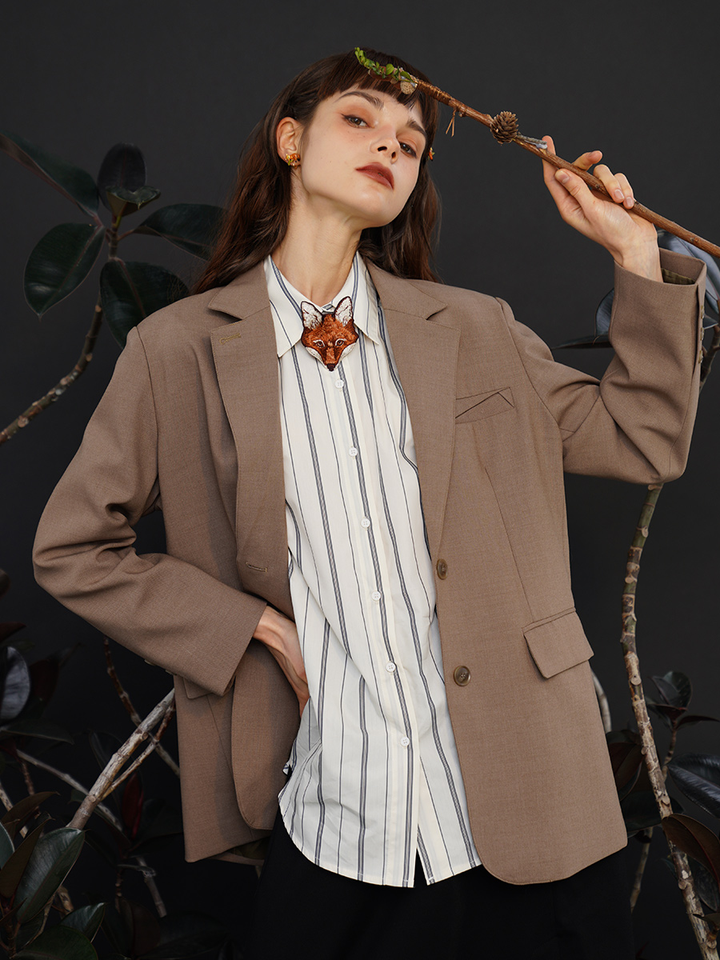 Original retro embroidered bow tie for women, delicate fox head shirt accessories, niche design, couple pairing