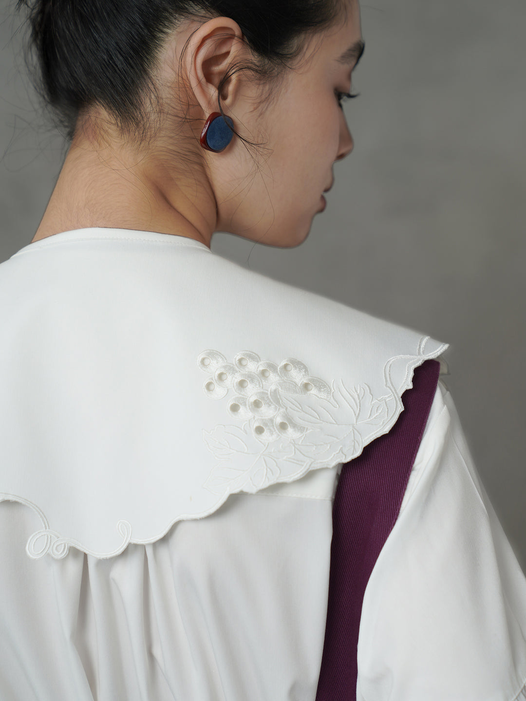 French Artistic Grape Vine Embroidered Detachable Collar | Vintage Capelet Accessory