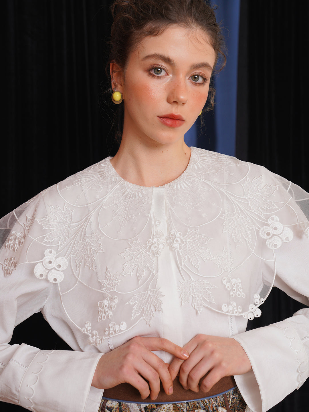 Vine Romance Lace Embroidered Blouse - French Retro Big Collar Sweet White Top
