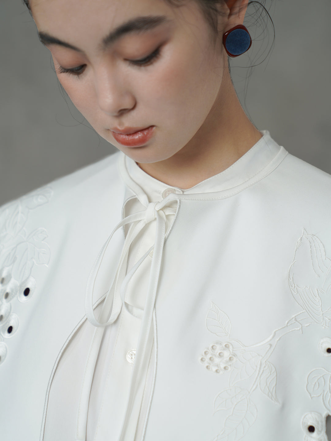 French Artistic Grape Vine Embroidered Detachable Collar | Vintage Capelet Accessory