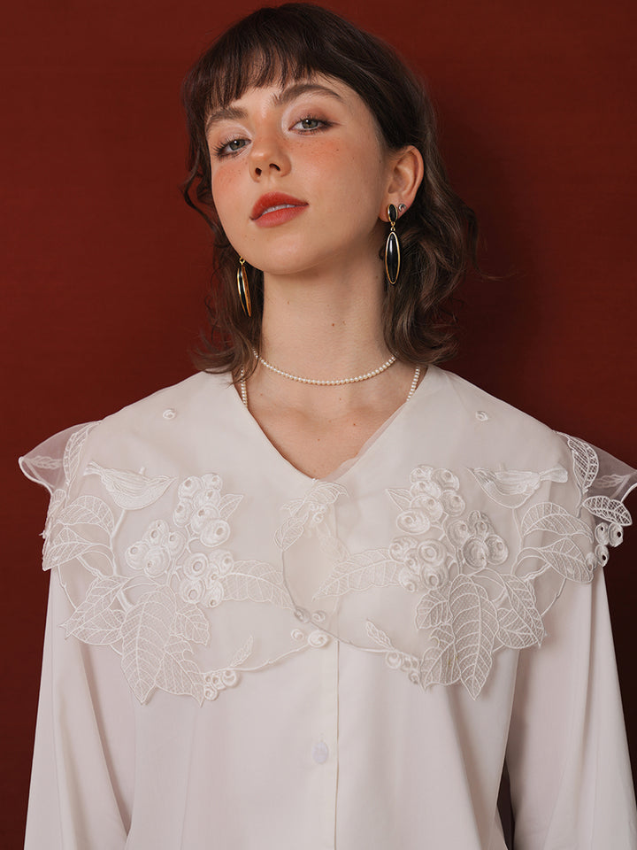 Original French antique white high-end shirt with palace style, heavy industry embroidery, big lapel top for winter inner wear