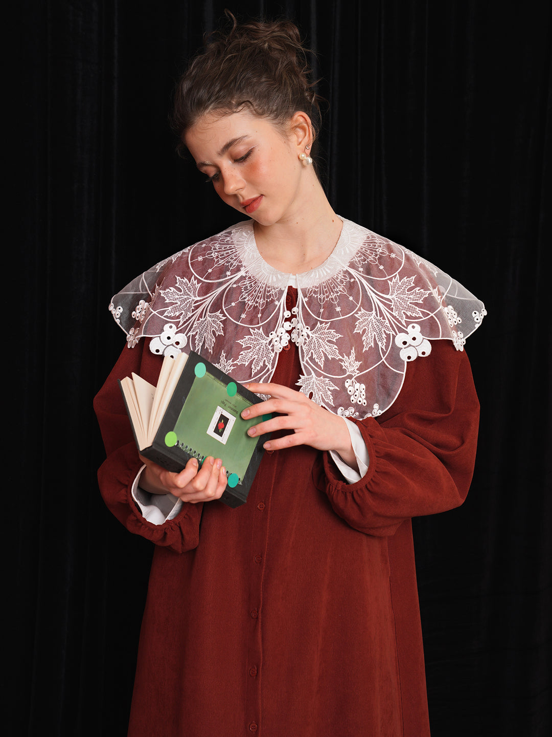 Vine Romance Lace Embroidered Blouse - French Retro Big Collar Sweet White Top
