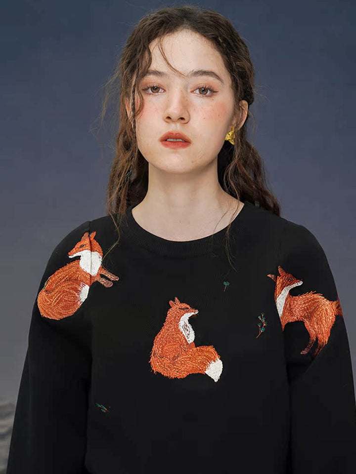 Original Design Red Fox Hoodie Exquisite Embroidery Wide Round Neck Top Age Reducing Soft Glutinous Spring and Autumn New Style