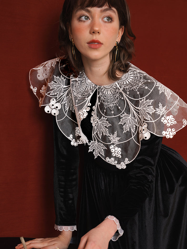 Original French retro black velvet dress embroidered with a large lapel design, high-end and slim fit dress