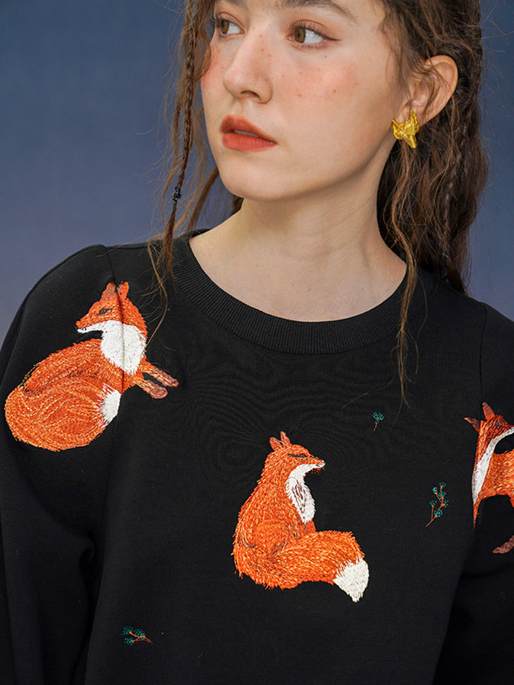 Original Design Red Fox Hoodie Exquisite Embroidery Wide Round Neck Top Age Reducing Soft Glutinous Spring and Autumn New Style