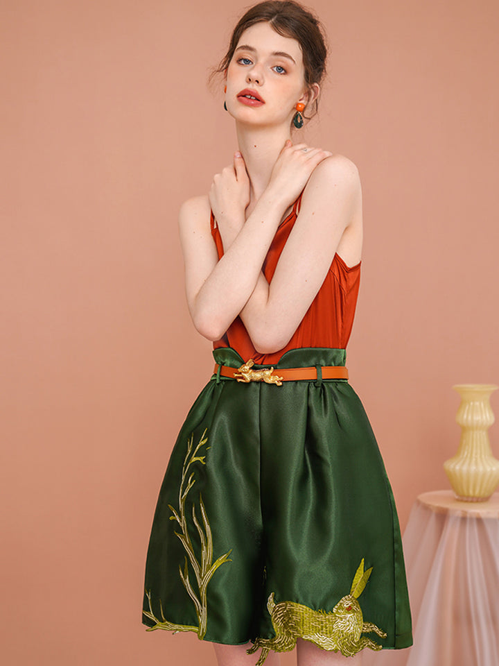 Original design sense of five quarter pants, summer niche rabbit embroidery, showing thin and small stature, versatile casual shorts for women