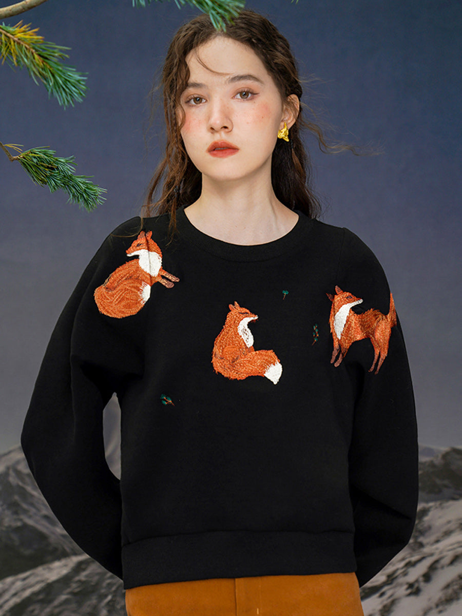 Original Design Red Fox Hoodie Exquisite Embroidery Wide Round Neck Top Age Reducing Soft Glutinous Spring and Autumn New Style