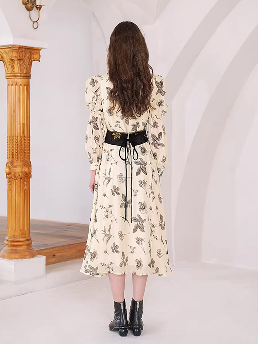 Apricot Botanical" French Dress - Retro Plant Print Slimming Commuter Midi