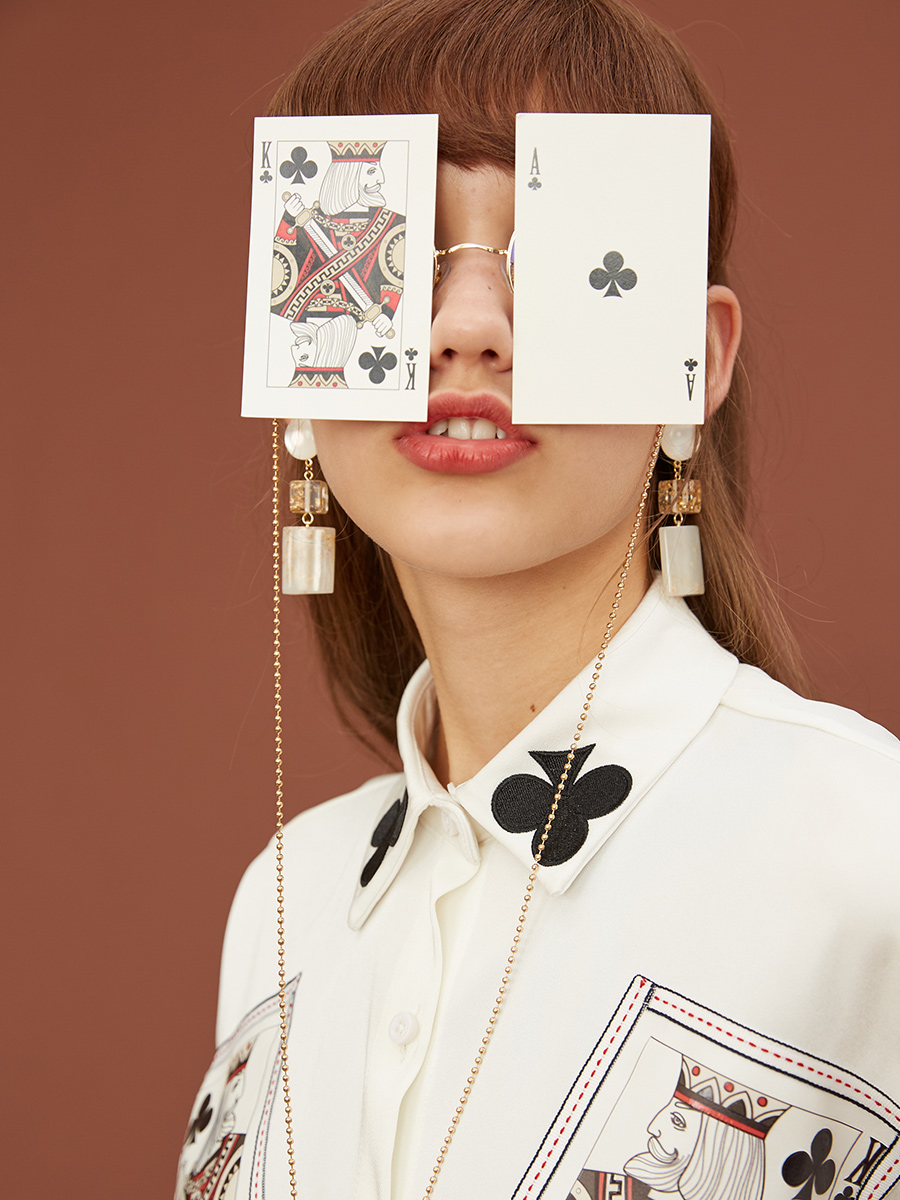 Original design, stylish and versatile, slimming boyfriend style cardigan, black plum blossom embroidery silhouette shirt