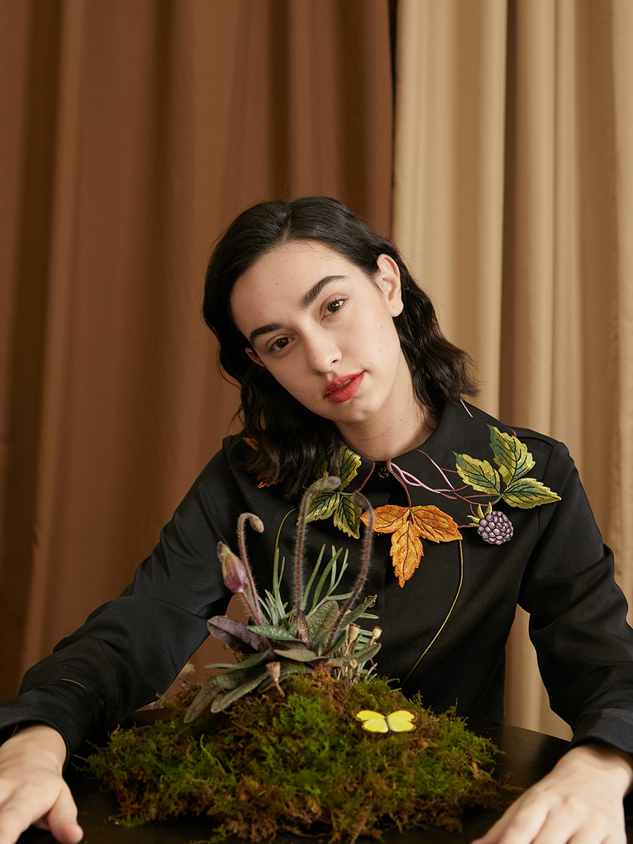 Original New Golden Leaf Embroidered Collar Bat Long Sleeve Retro French Shirt for Women Autumn and Winter