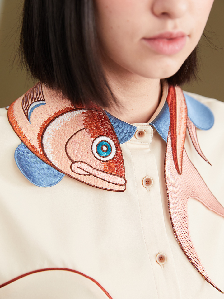 Original design: New retro koi fish bone embroidered collar sleeveless commuting shirt for women's summer short sleeved top