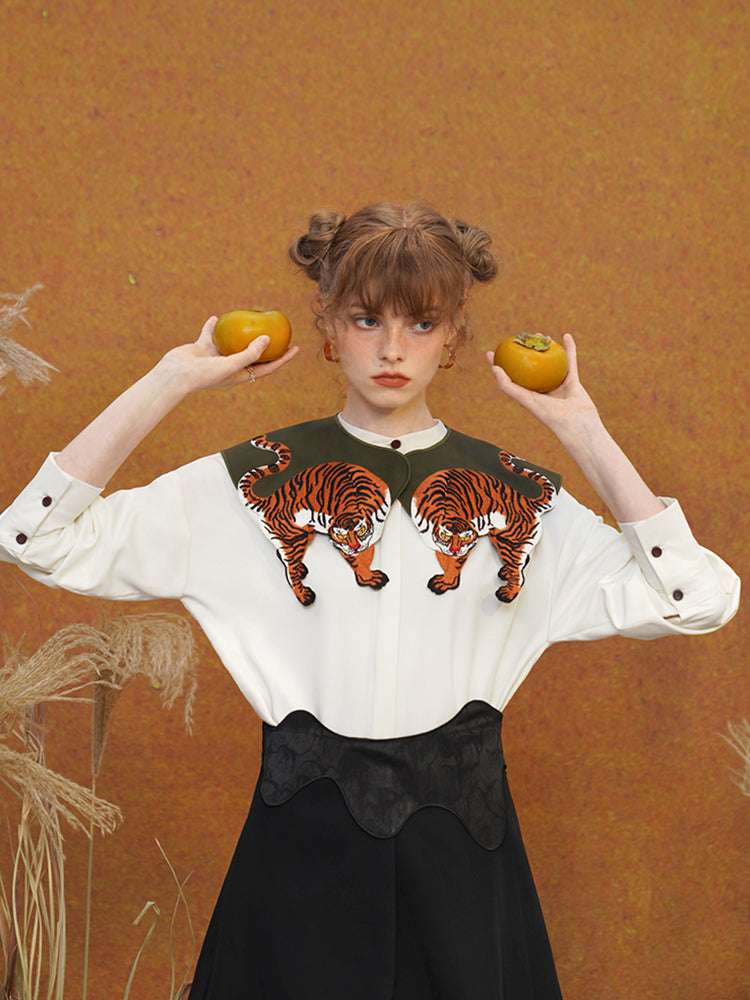 Tiger Embroidered Fake Collar - Versatile Retro Detachable Shawl for Women
