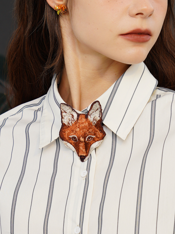 Original retro embroidered bow tie for women, delicate fox head shirt accessories, niche design, couple pairing