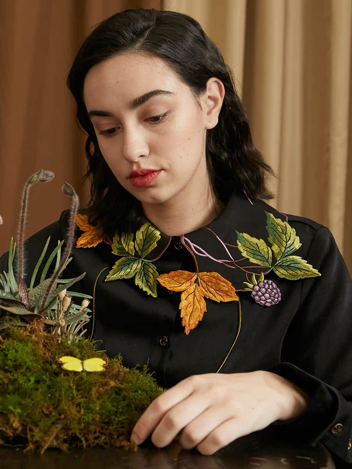 Original New Golden Leaf Embroidered Collar Bat Long Sleeve Retro French Shirt for Women Autumn and Winter