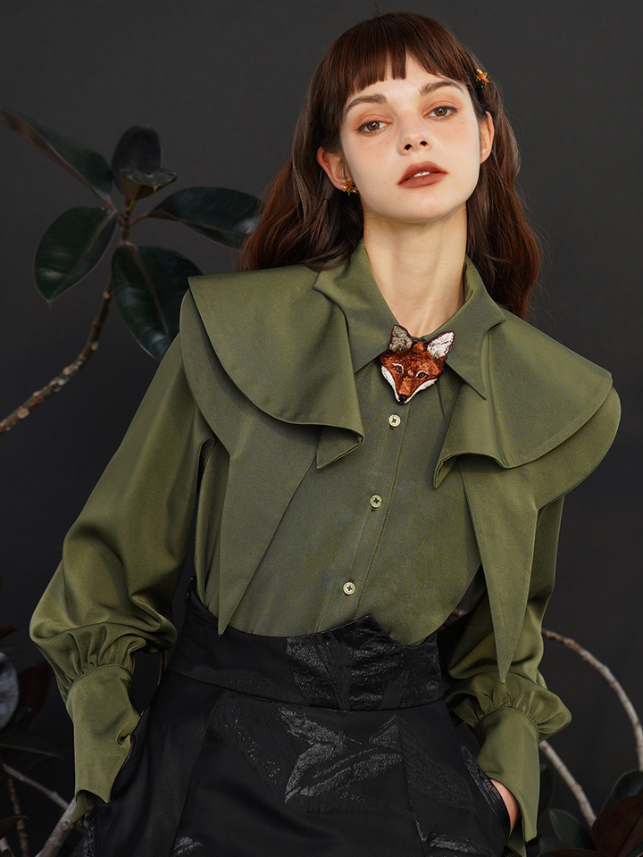 Original retro embroidered bow tie for women, delicate fox head shirt accessories, niche design, couple pairing