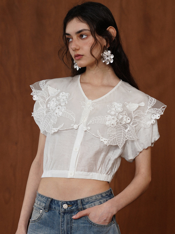 2026 Summer French Court Style Heavy-Duty Embroidery Lace Shirt for Women, White, Large Lapel, Short-Sleeve Top
