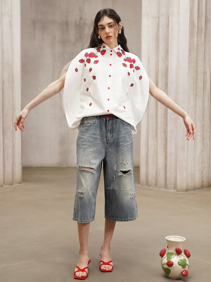 Strawberry Super Sweet Embroidery Shirt, with a silhouette featuring flying sleeves and a lapel collar, a niche design for the summer of 2026