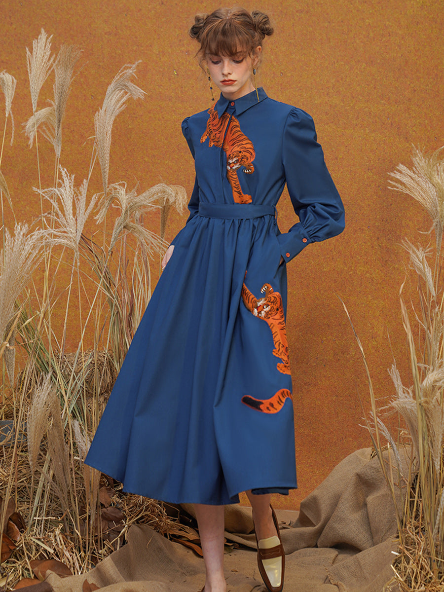 Original French retro tiger embroidery long sleeved dress, women's blue temperament, slimming commuting dress