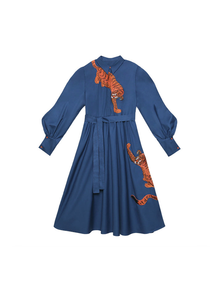 Original French retro tiger embroidery long sleeved dress, women's blue temperament, slimming commuting dress