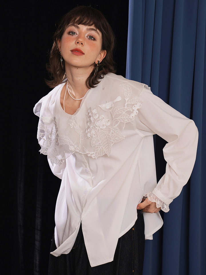 Original French antique white high-end shirt with palace style, heavy industry embroidery, big lapel top for winter inner wear