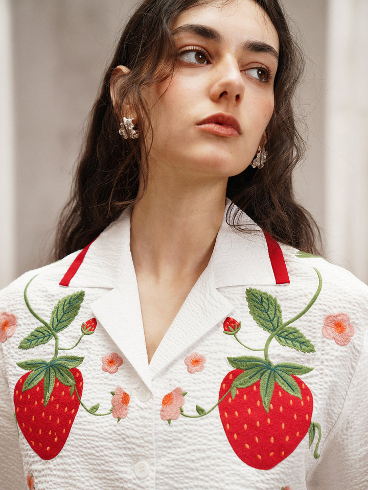 2026 summer strawberry embroidery Instagram style shirt, Cuban collar short-sleeved dopamine versatile top for women