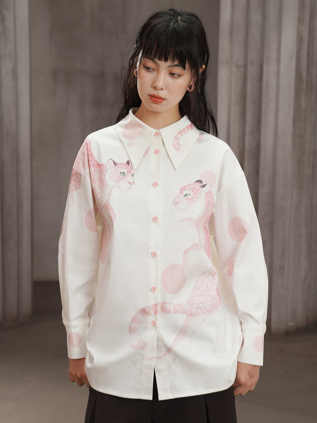 Original hand-painted pink leopard print shirt, niche retro designer style, lapel long sleeved loose top