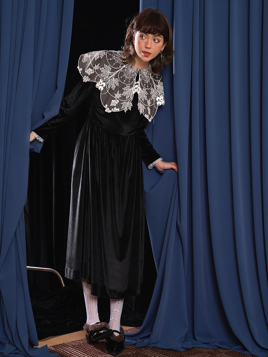 Original French retro black velvet dress embroidered with a large lapel design, high-end and slim fit dress