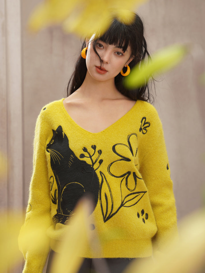 Black cat embroidery mixed sweater with rabbit hair, pullover vintage knitted shirt, skin-friendly soft and waxy V-neck