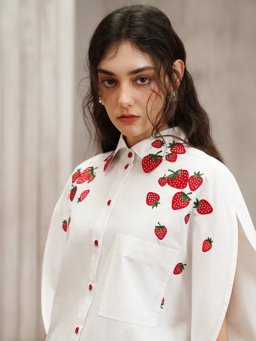 Strawberry Super Sweet Embroidery Shirt, with a silhouette featuring flying sleeves and a lapel collar, a niche design for the summer of 2026