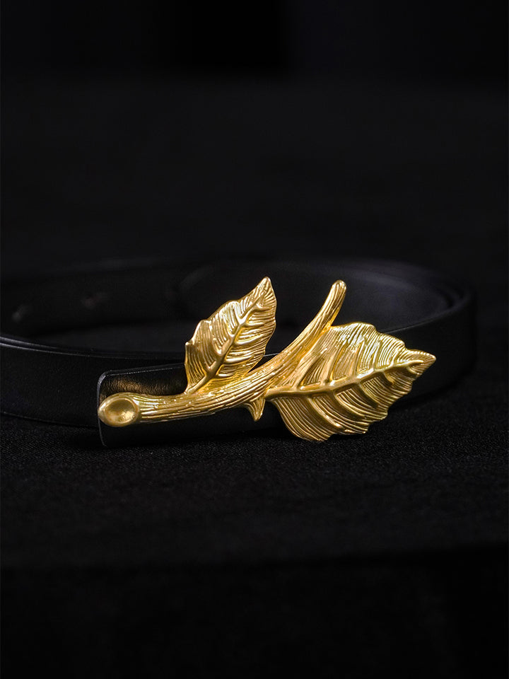 Metal belt with vintage style, featuring a leaf-shaped alloy and interchangeable buckle